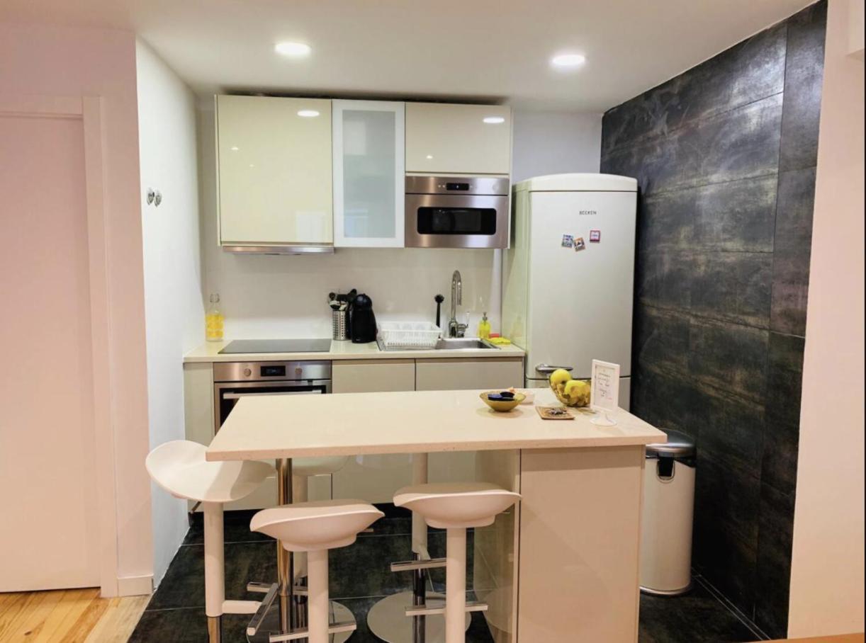Chiado/Bairro Alto 2 Bedroom Apartment リスボン エクステリア 写真
