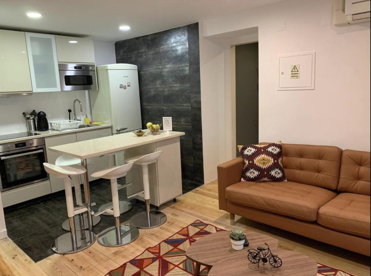 Chiado/Bairro Alto 2 Bedroom Apartment リスボン エクステリア 写真